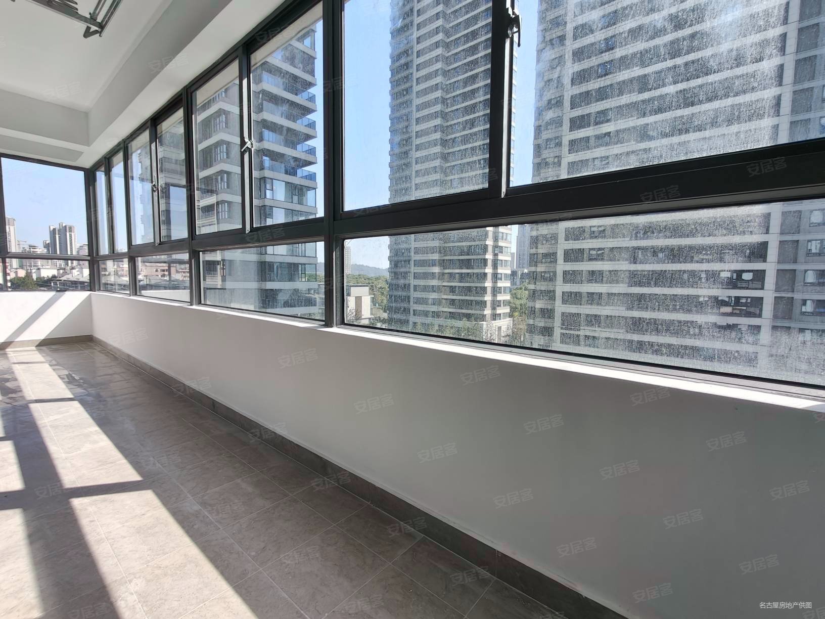 大华|春和景明雅园 全新现房 从未住人 l形大阳台 通透户型