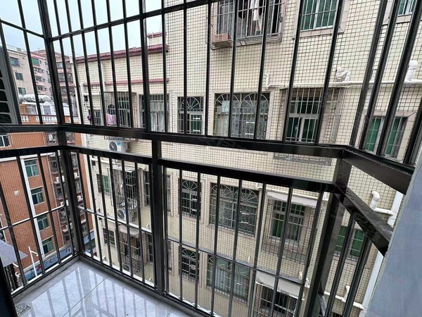 深圳南山蛇口南水村南山蛇口 南水村 1室1厅1卫 南北通透 精装修 电梯