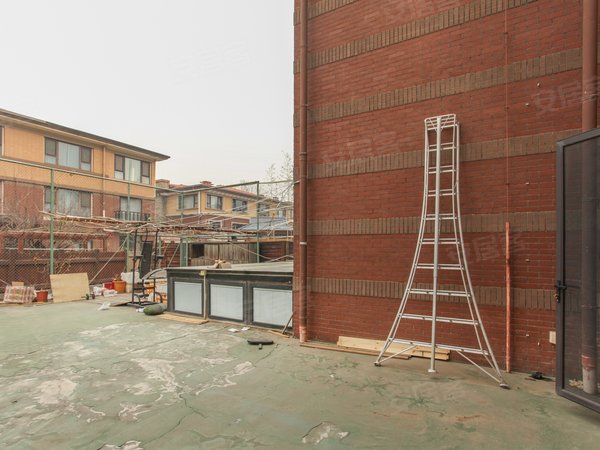 【多图】万城华府玺园,万柳租房,万城华府玺园 5室3厅4卫 客厅朝南 带