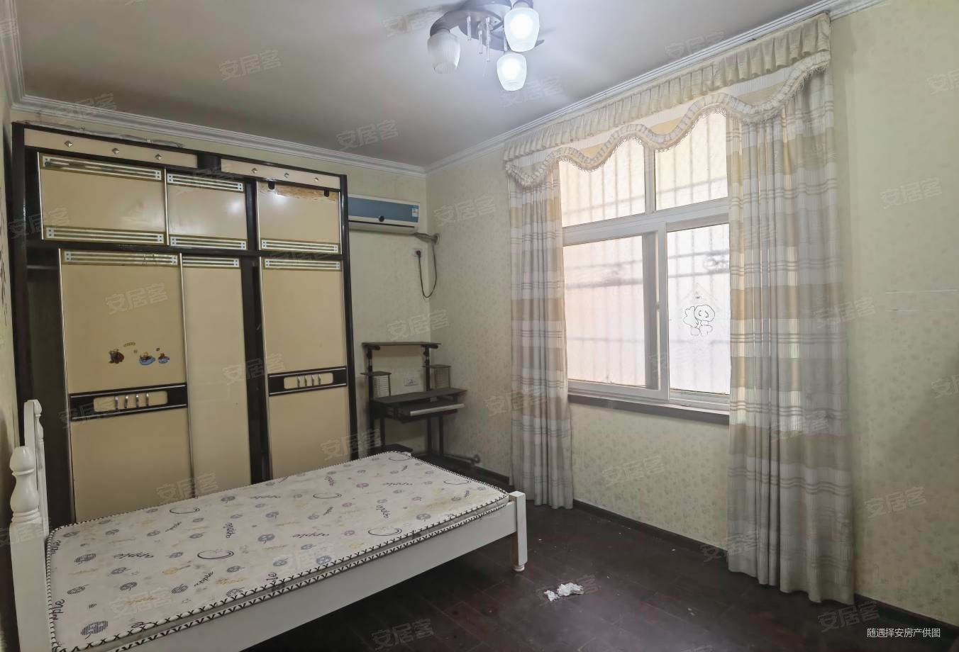 丽景雅苑小区(南区)3室2厅2卫125.09㎡南北43.5万