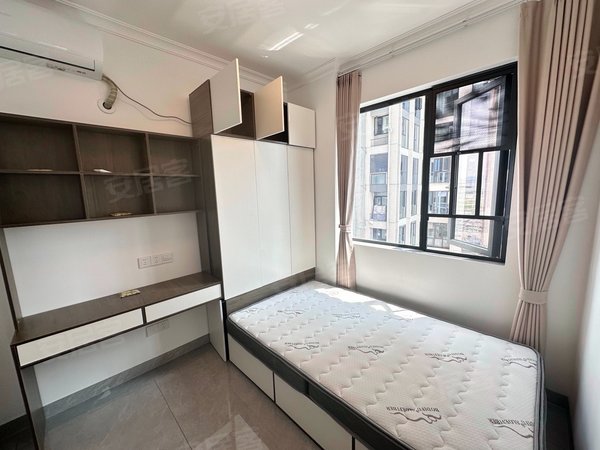 长沙芙蓉火炬路富力广场富力广场 2室2厅1卫 南北通透 精装修 电梯房