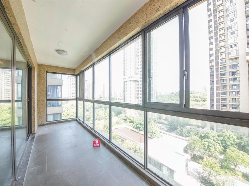 无锡房产网>无锡二手房>滨湖二手房>太湖二手房>富力十号(b区)>800