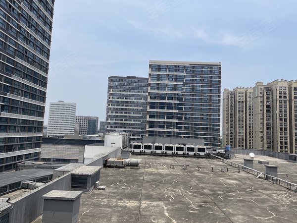 无锡惠山堰桥梦享城清新复式公寓 堰桥地铁口 房东第一次出租 边套明