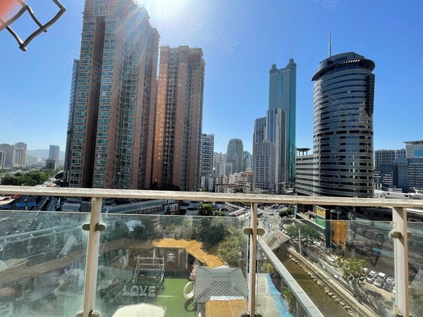 深圳罗湖蔡屋围港岛银座好房必看港岛银座,采光好,有大阳台,交通便利