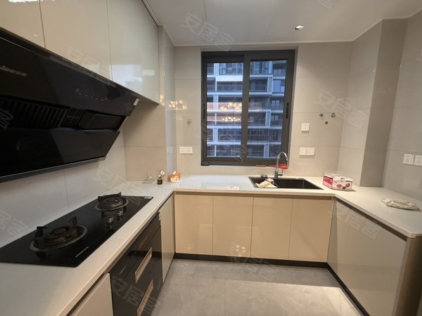 金华永康东城田川未来社区田川三室两厅  包车位包物业  家具齐全拎包入住 南北通透出租房源真实图片