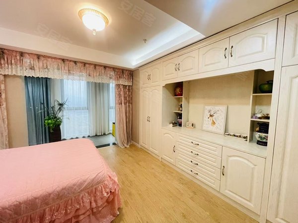 镇江句容宝华小学招商国际E城广场(商住楼)南京一站路!押一付一还包物业 央企开发 近南京万达茂经天路出租房源真实图片