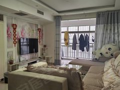 睢县城区睢县城区标准一室一厅一厨一卫 客厅朝南 带阳台 家具家电齐全900出租房源真实图片