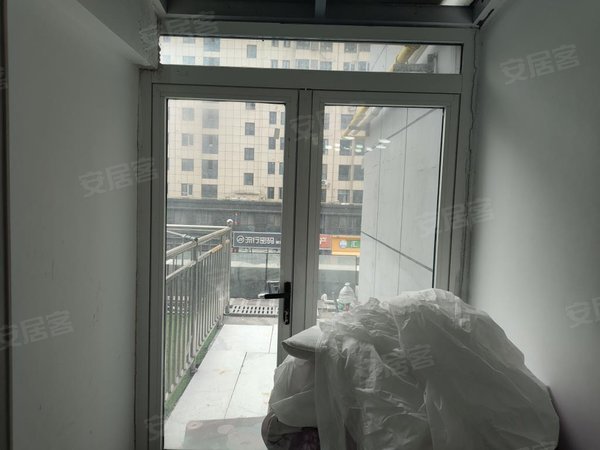 泗阳众兴大润发雨润广场(泗阳)雨润广场 电梯洋房 精致2房 品牌设施 拎包即住 随时看房出租房源真实图片