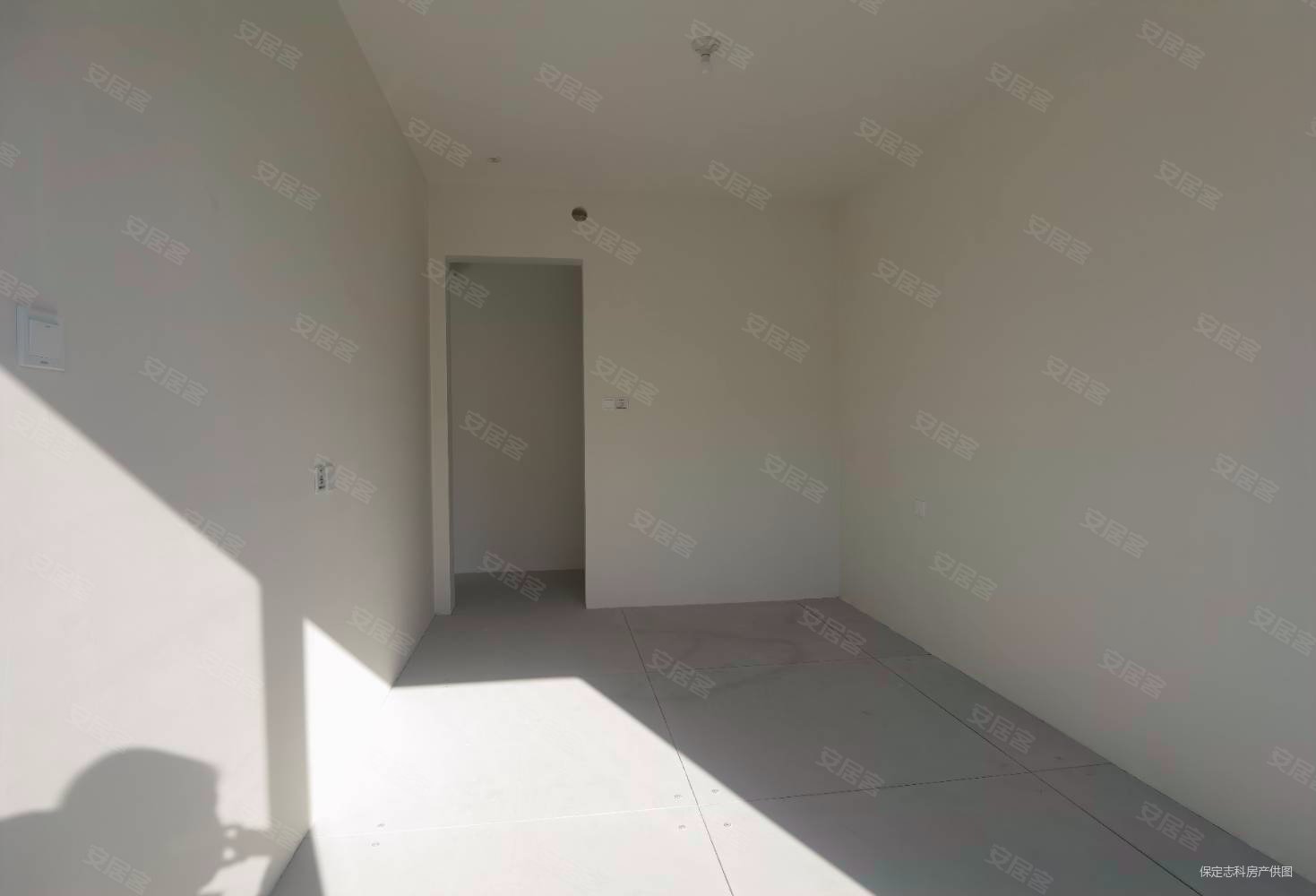 御景风荷3室2厅2卫133.64㎡南北119.8万