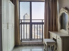 巴中巴州老城无，中，介，费，带独立卫生间，景观好房，房租可押一付一出租房源真实图片