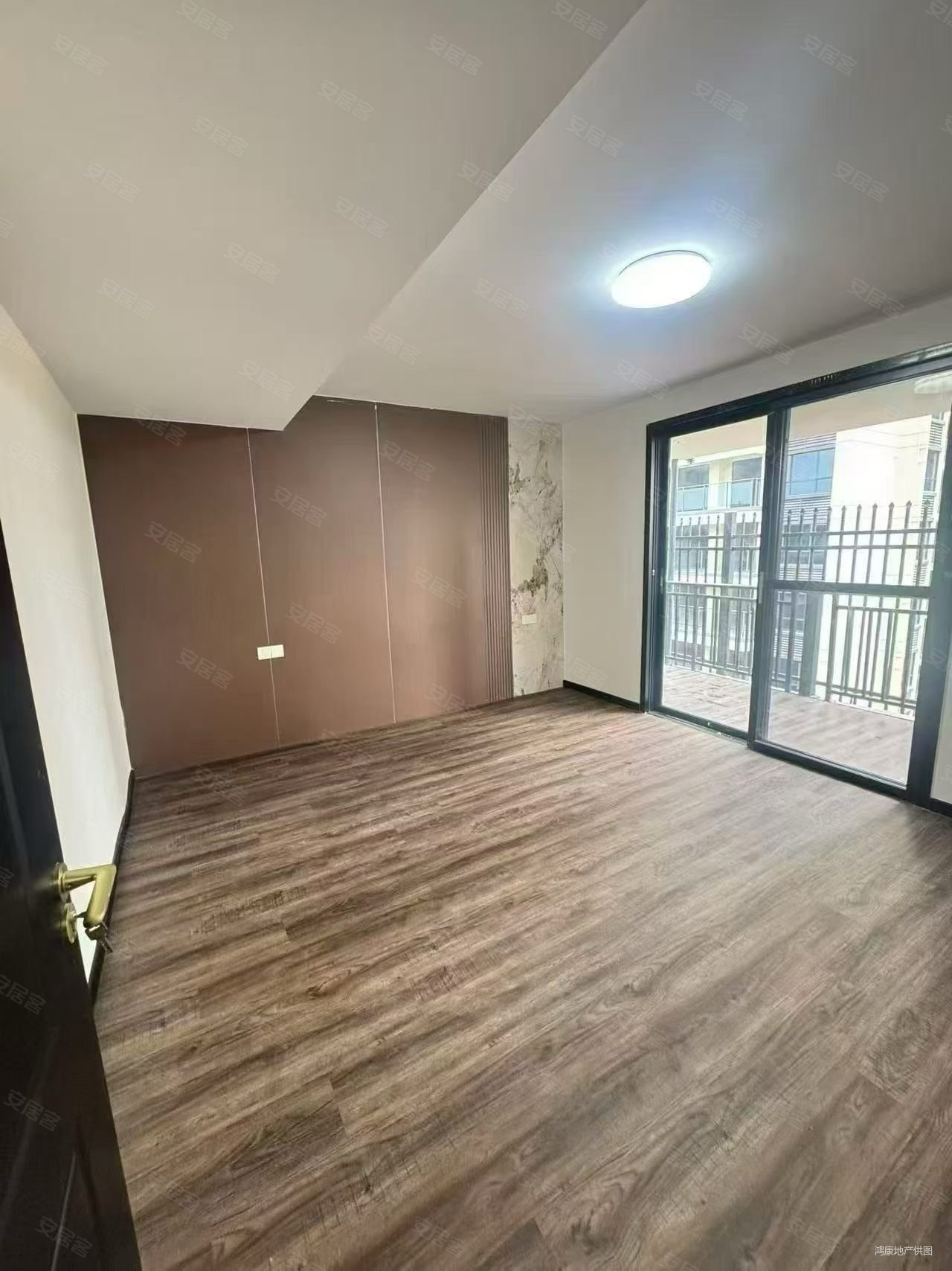 4240 Display 华屹九麟府,挑高客厅,全新未入住,豪装, 住私家花园,华屹九麟府二手房,138万,4室3厅,3卫,168平米-韶关安居客