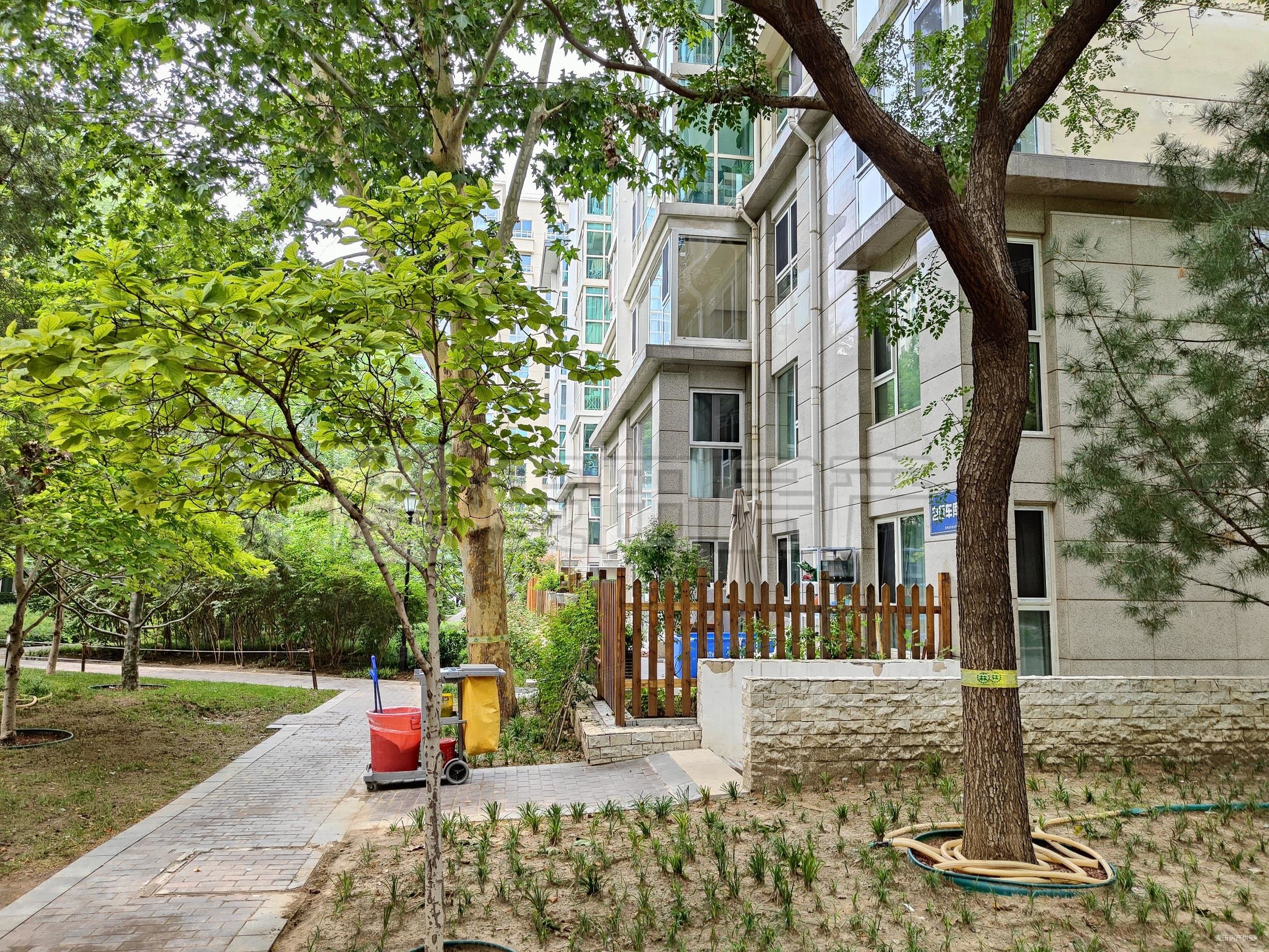 金融街 西城晶华 全明户型大两居 高层满五   随时看房