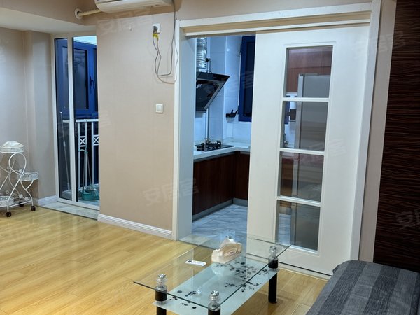 武清万达旁麒麟公馆一室一厅,带燃气,可短租多套随时看房