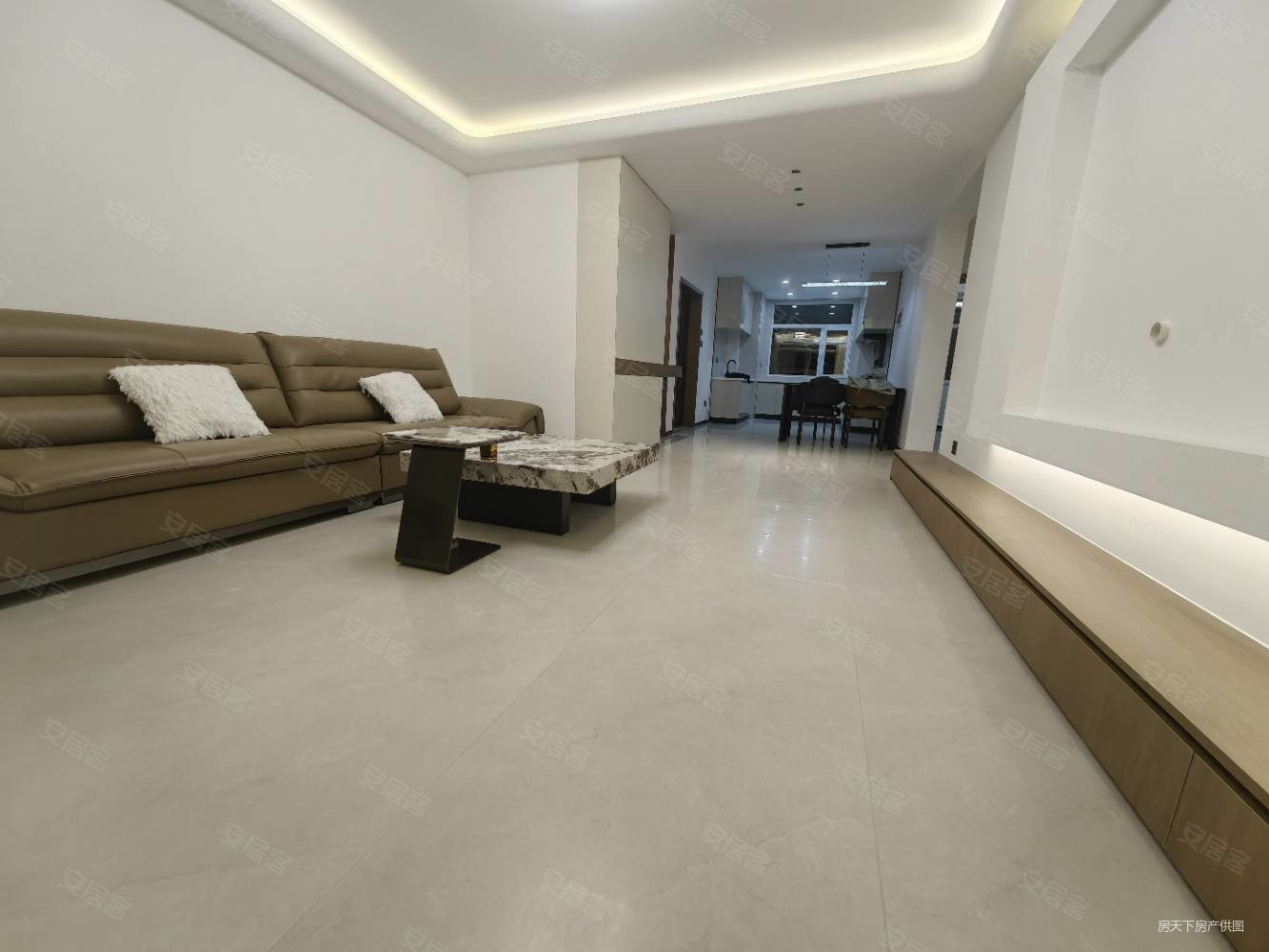 云天小区2室2厅1卫104㎡南北56.8万