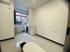 东莞黄江天虹黄江大道101-200号自建房 1室1厅1卫  精装修出租房源真实图片