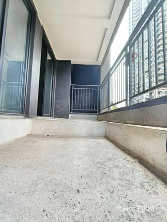 彰泰城毛坯四房带车位50万急售首付10万即可拥有