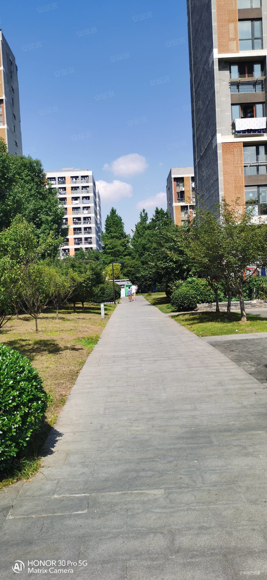 买房找大方生活更安康枫林湾花园16楼只此一套房主朋友