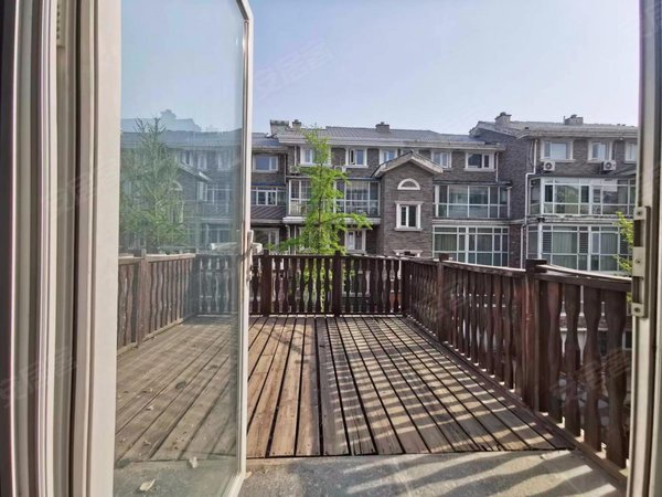 北京通州马驹桥天鹅堡天鹅堡别墅有钥匙精装修前后花园五居室南北通透