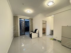 6号线西浦路 一室一厅朝南宽敞大户型 家具可根据需求添置！