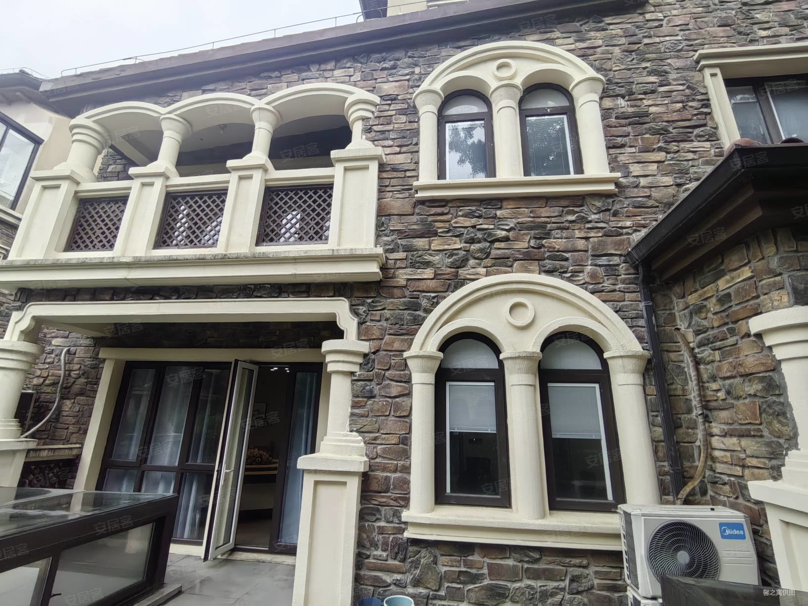 诚心出售尹山湖常青腾别墅带底下室豪华别墅,首开常青藤(别墅)二手房