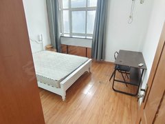 武汉洪山新南湖南湖理工大 和成中心 丽岛柳园 精装主卧带飘窗 壁柜出租房源真实图片