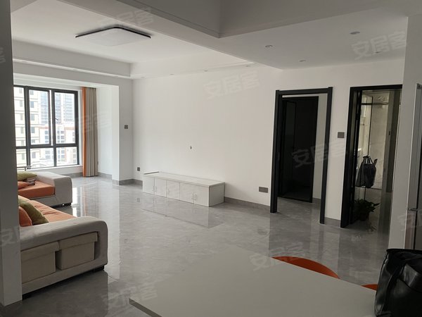 泉州晋江sm广场罗裳华苑世纪大道百翔酒店旁罗裳华苑,新装3房,好停车