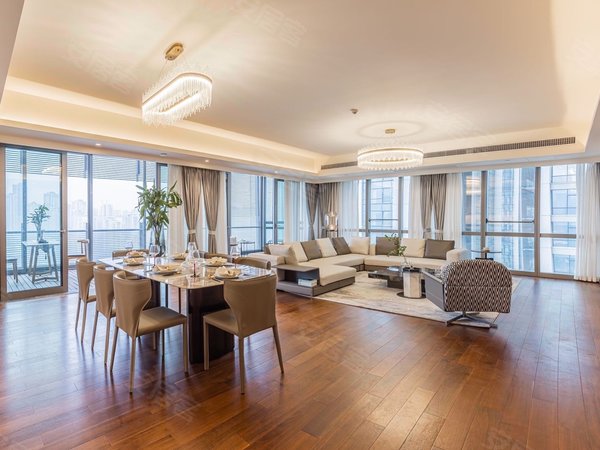 朝天门租房,重庆解放碑豪宅天花板 朝天门来福士 348平 大平层,渝中