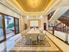 郴州苏仙爱莲湖王仙岭旁 御泉城市花园独栋别墅 上下4层带电梯  豪华装修出租房源真实图片