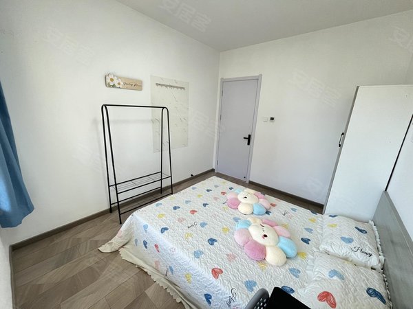 青岛城阳城阳周边国泰海韵华府可短租月付 仲村 国泰海韵华府 电梯房