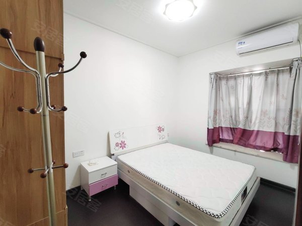 广州花都铁路西保利悦廷保利悦廷汽车城地铁口旁,东风南方附近,拧包