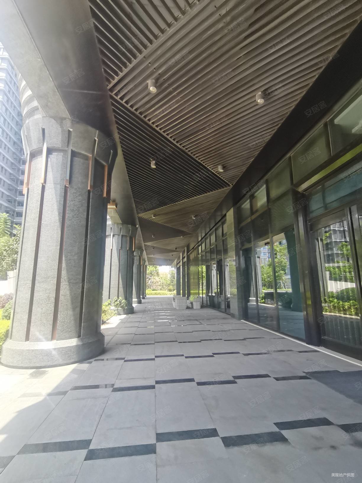 出售石狮豪宅卡飒明筑380平970万