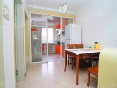 赤峰红山哈达街盛世嘉园步梯5楼，精装修家具家电齐全拎包入住出租房源真实图片