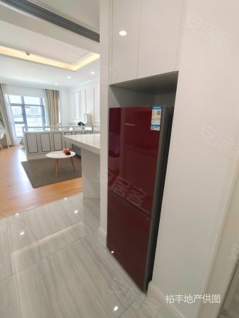 岭南v谷 满五   电梯房 车位充足 正规商品房 次新小区