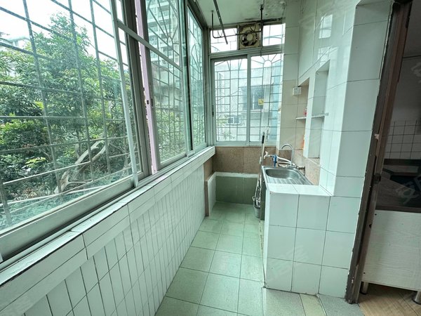 广州海珠沙园工业大道中377大院燕岗地铁站低楼层住宅2房1厅采光好仅