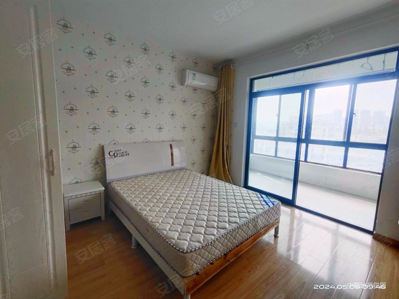 新都会国贸公寓 商业配套齐全 南北通透 有电梯 近医院