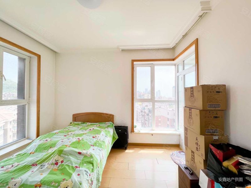 宏都筑景(一期)3室2厅2卫143.92㎡南北279万