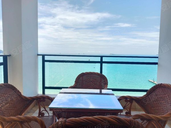 三亚天涯海月广场金凤凰海景公寓一线海景房,超大三室,抄底价格,度假