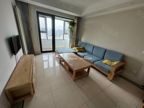 济南历城历城周边中海珑岸环宇城旁 中海珑岸 精装三室 配套齐全 可