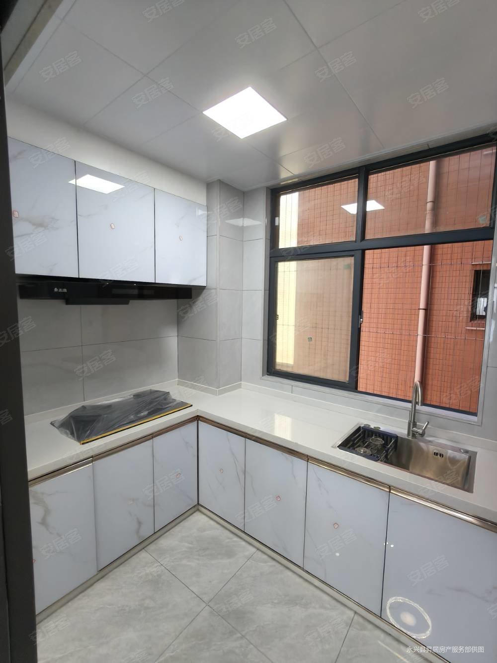 和安大厦3室2厅2卫108㎡南北56.8万