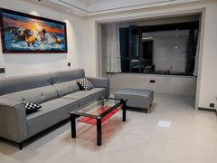 吕梁离石城东出租:恒大御府 三室两厅一卫一厨一卫,家具家电齐全,精装修,出租房源真实图片