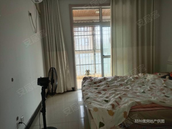 耀邦公馆电梯洋房西边户精装3室2卫134平售74.8万