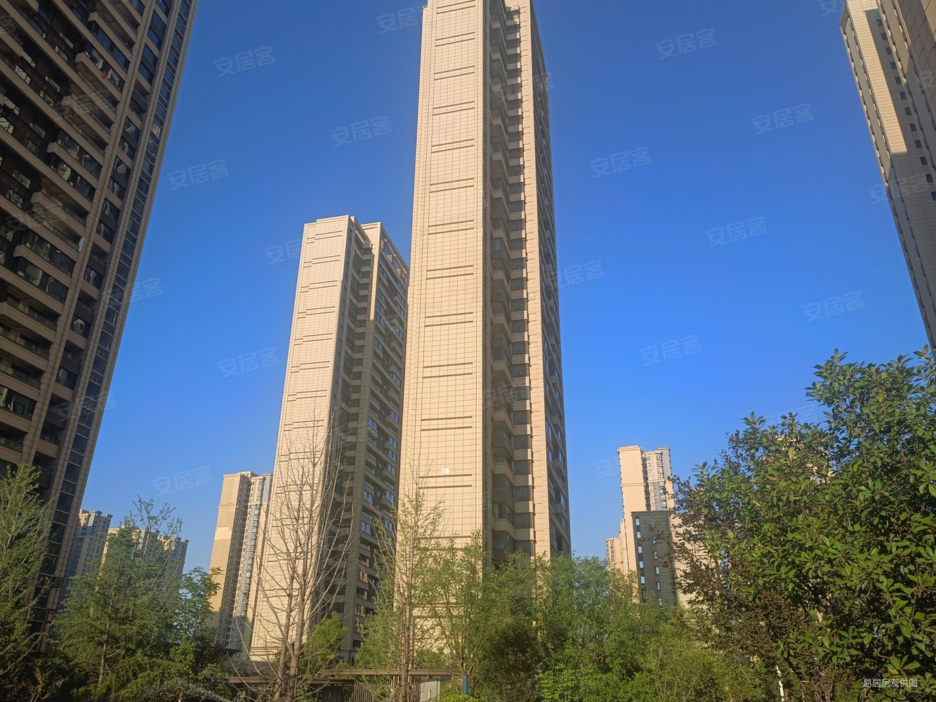 绿地新里城兰亭公馆