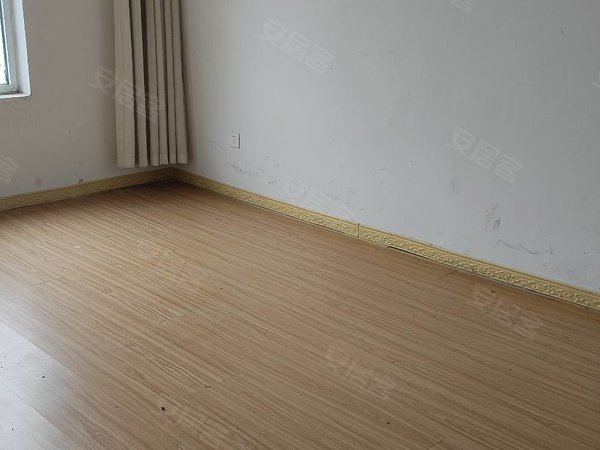 东营东营区东城沙营新园小区西区沙营西区120平电梯房年租金1.3万带空调家具全出租房源真实图片