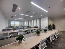 深圳商业新地标险“翻
