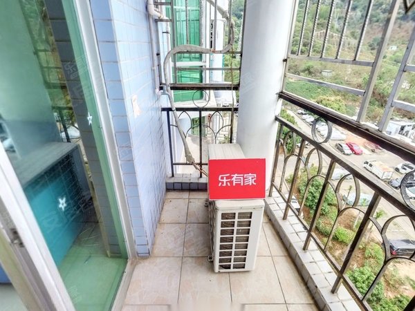深圳罗湖布心金洲花园布吉万象汇旁 南北通透三房 精装修 拎包入住