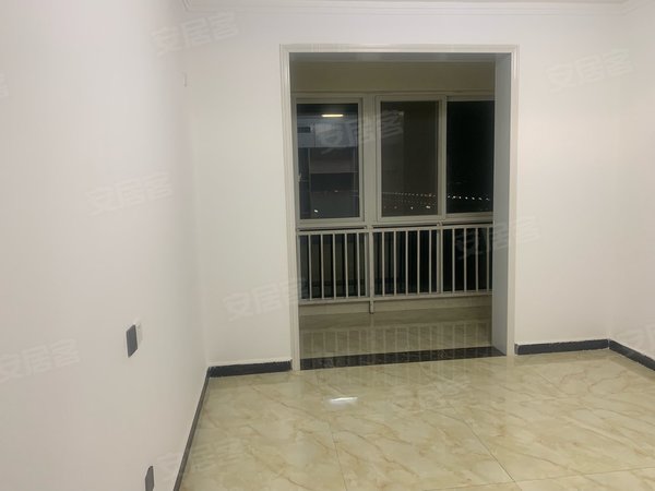 睢县城区睢县城区皇都花园皇都花园 3室2厅2卫出租房源真实图片