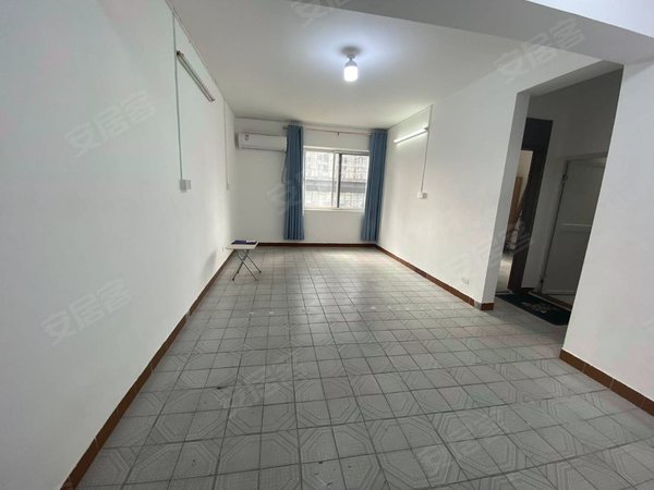 深圳福田华强北桑达大厦桑达大厦大两房,房子整体保养很好,可以商住