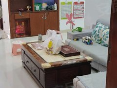 海丰城东城东城区星华楼 4室2厅2卫出租房源真实图片