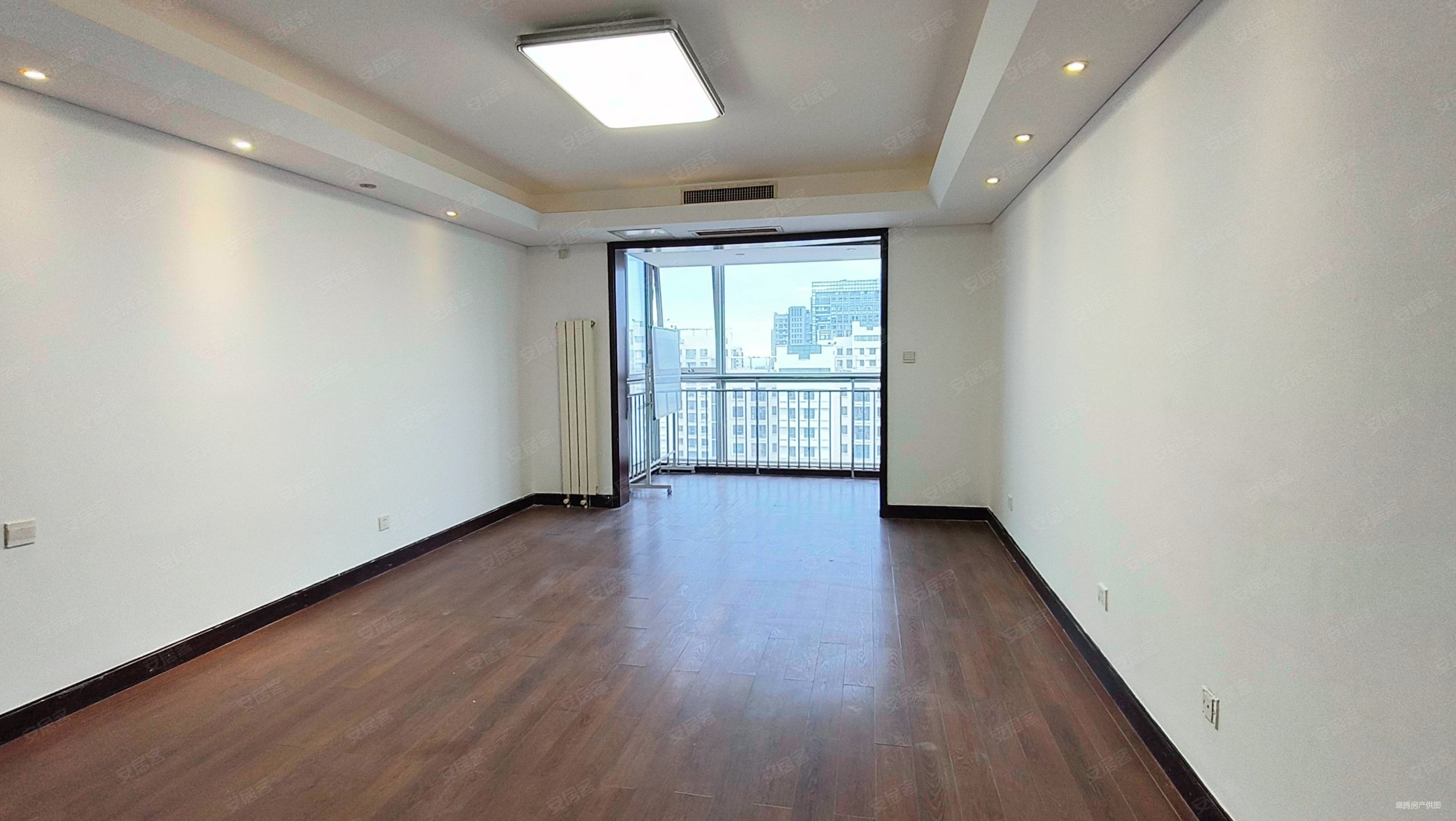 唐岛湾 大平层 国贸中心 单价不到一万 珠小和实验 随时看