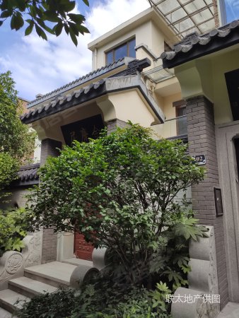 独门独院 前庭后院 纯中式别墅 庭院气派!金科东方大院!